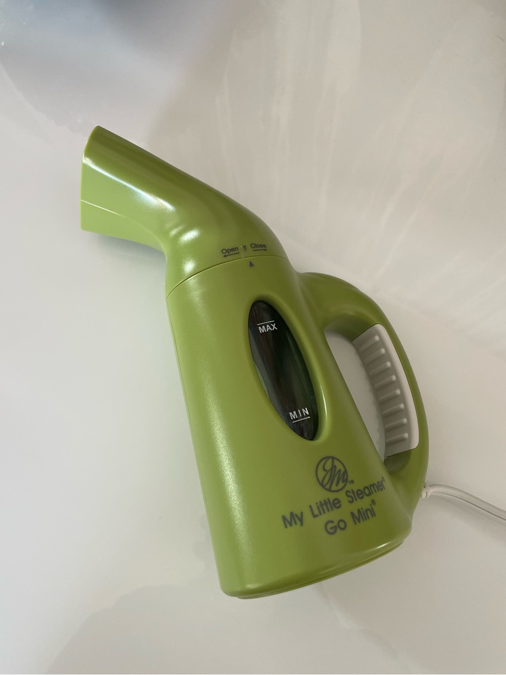 My Little Steamer Go Mini Handheld Fabric Steamer - Green